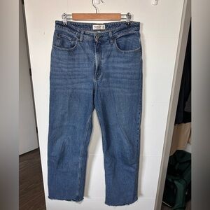 Abercrombie & Fitch Curve Love Medium Wash 90’s Relaxed High Rise
